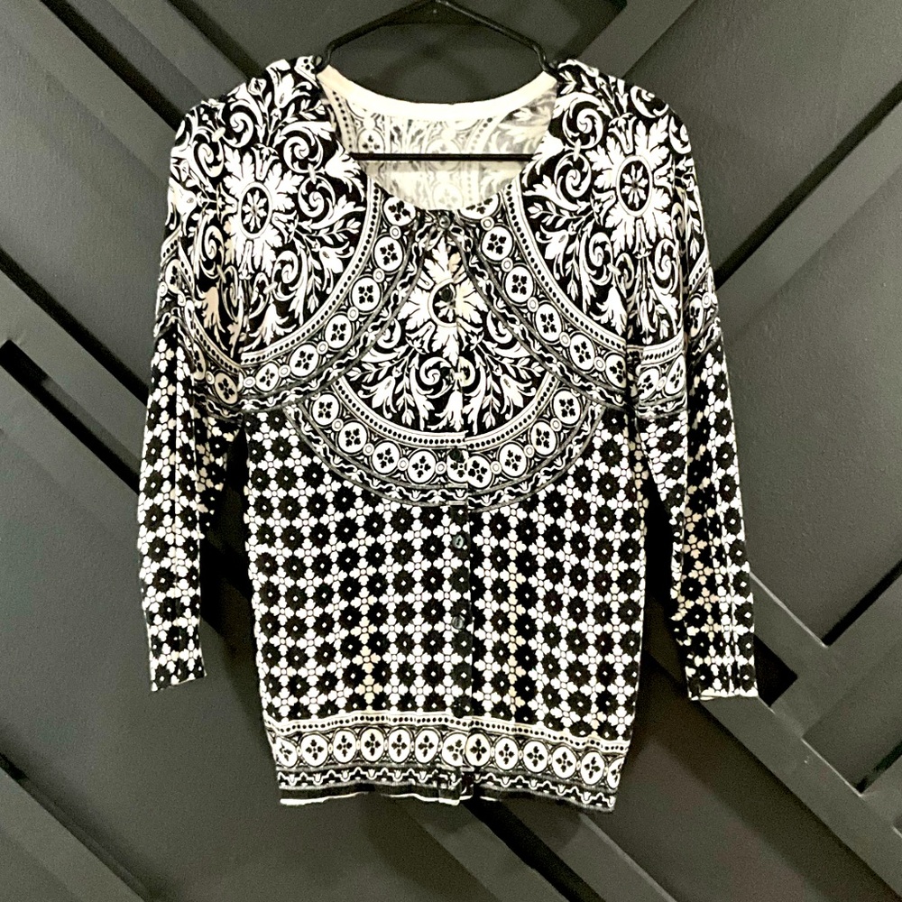 Black and white printed cardigan